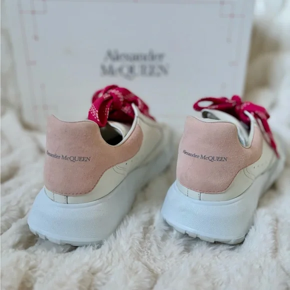 Alexander McQueen Women’s Oversized Sneaker - Low Top - Picture 6 of 6